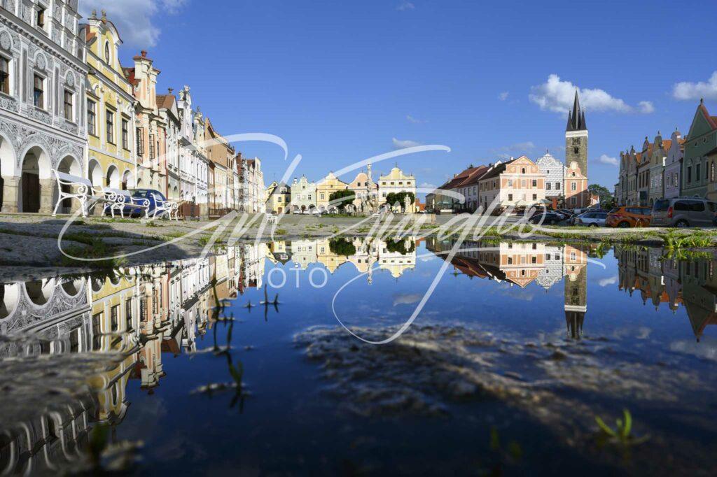 Grande place de Telç